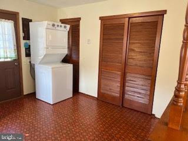 416 MAGNOLIA RD, Mount Laurel, NJ 08054