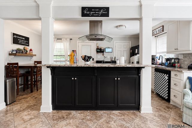 13680 Hartman Ln, Walker, LA 70785