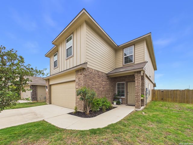 177 Legendary Trail, Floresville, TX 78114