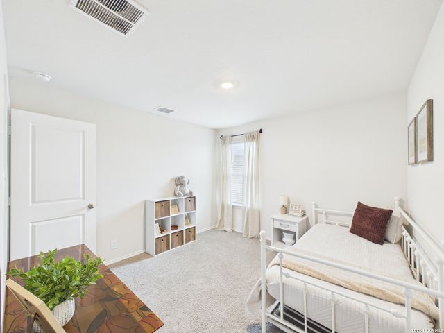 177 Legendary Trail, Floresville, TX 78114