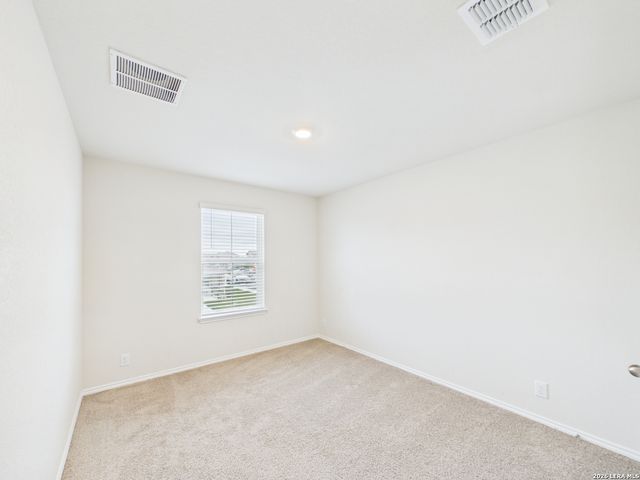 177 Legendary Trail, Floresville, TX 78114