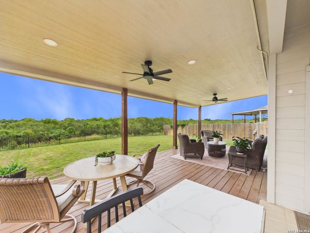 177 Legendary Trail, Floresville, TX 78114