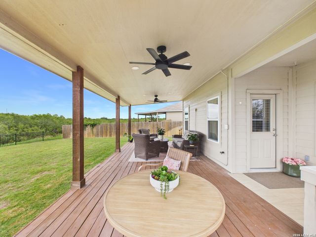 177 Legendary Trail, Floresville, TX 78114