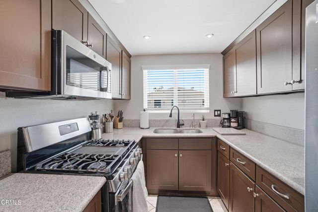 1157 Acadia Place, Ventura, CA 93003