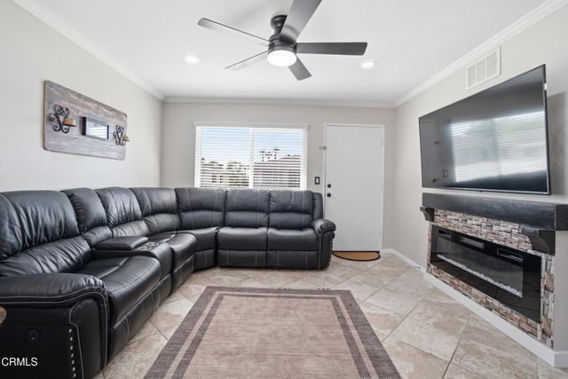 1157 Acadia Place, Ventura, CA 93003