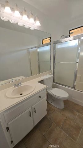 10387 Crossing Green Circle, Moreno Valley, CA 92557