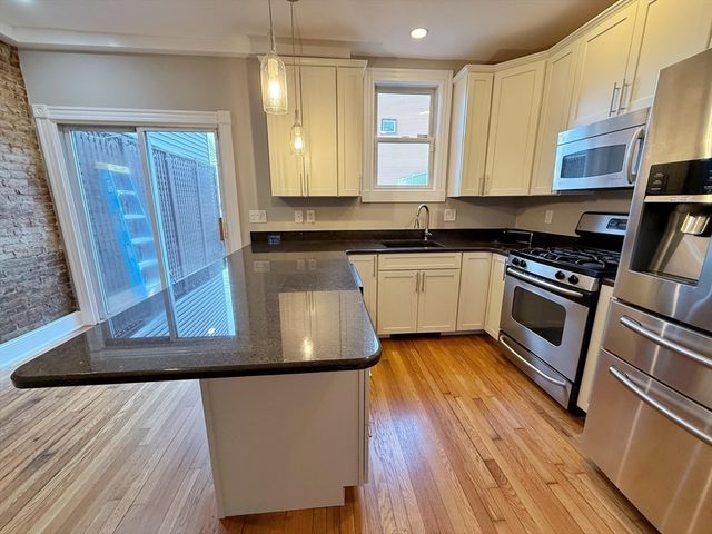 32 Covington SF, Boston, MA 02127