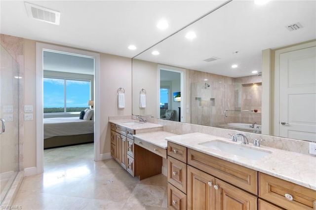 265 Indies WAY 904, Naples, FL 34110