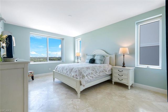 265 Indies WAY 904, Naples, FL 34110