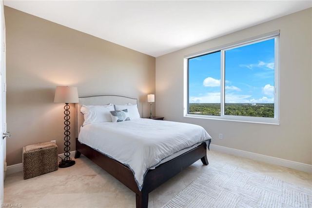 265 Indies WAY 904, Naples, FL 34110