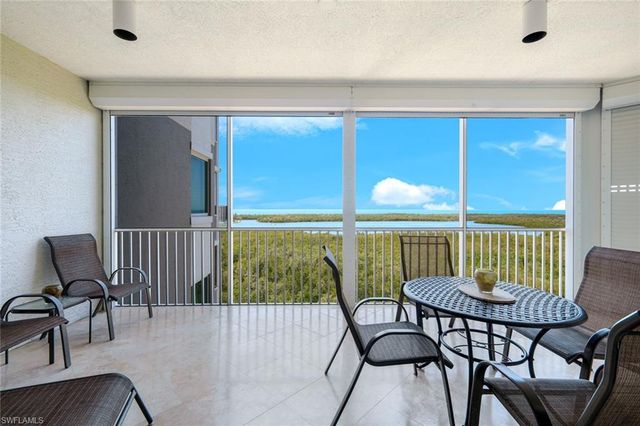 265 Indies WAY 904, Naples, FL 34110