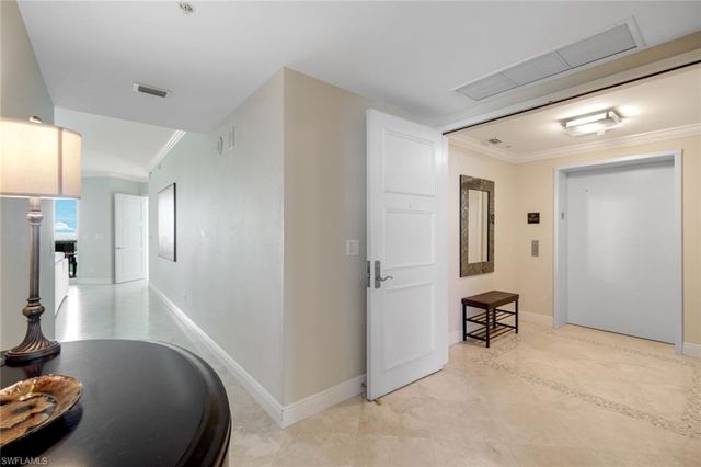 265 Indies WAY 904, Naples, FL 34110