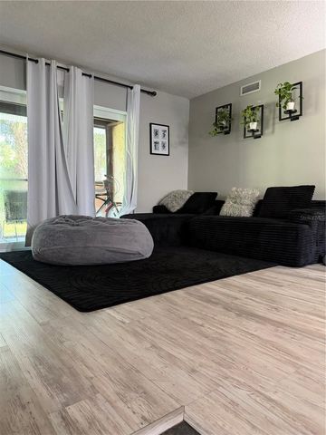 2617 PINE LAKE TERRACE B, Sarasota, FL 34237