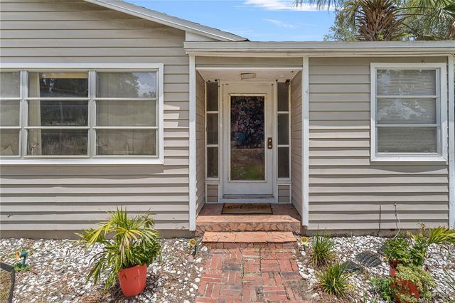 26015 SACKAMAXON DRIVE, Sorrento, FL 32776
