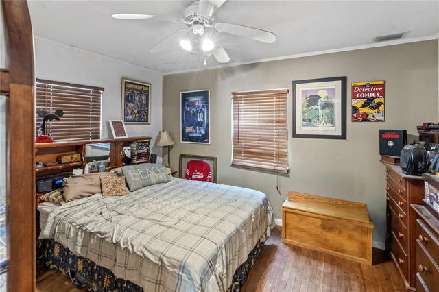 26015 SACKAMAXON DRIVE, Sorrento, FL 32776