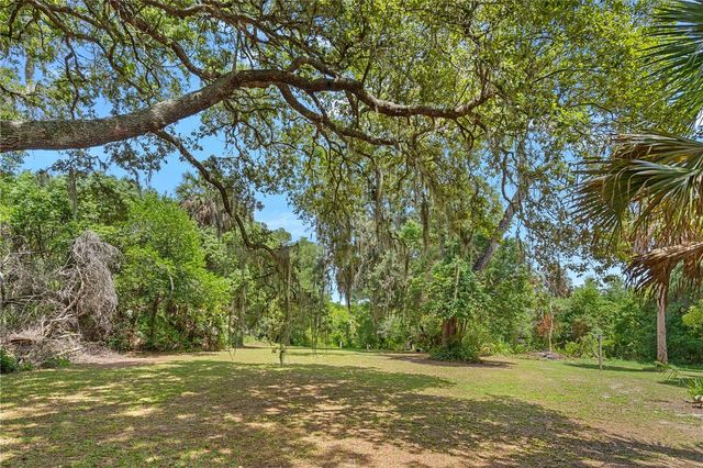 26015 SACKAMAXON DRIVE, Sorrento, FL 32776
