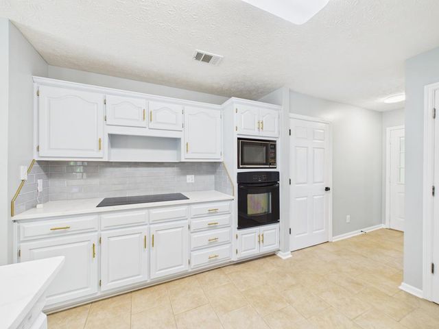 6617 Hillbrook Avenue, Columbus, GA 31909