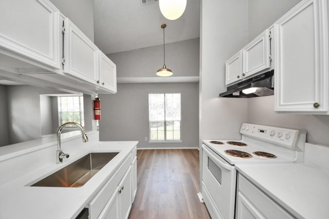 5526 Farley Unit A Drive A, Houston, TX 77032