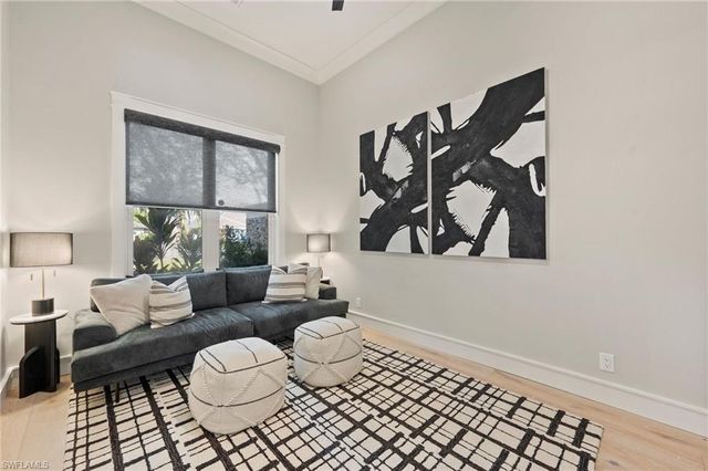 6625 NEW HAVEN CIR, Naples, FL 34109