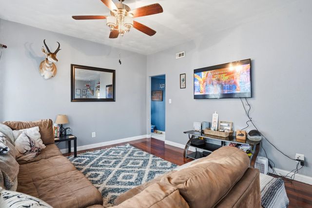 314 WASHINGTON Street, Davenport, IA 52802