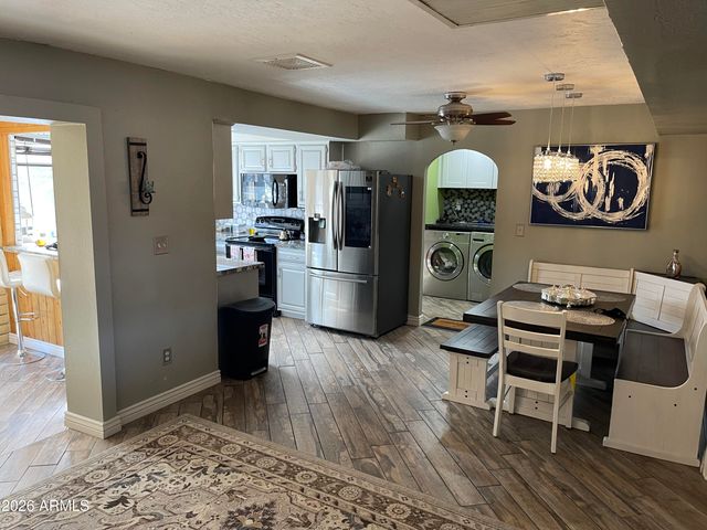 3549 W VOLTAIRE Avenue, Phoenix, AZ 85029