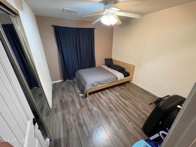 3549 W VOLTAIRE Avenue, Phoenix, AZ 85029