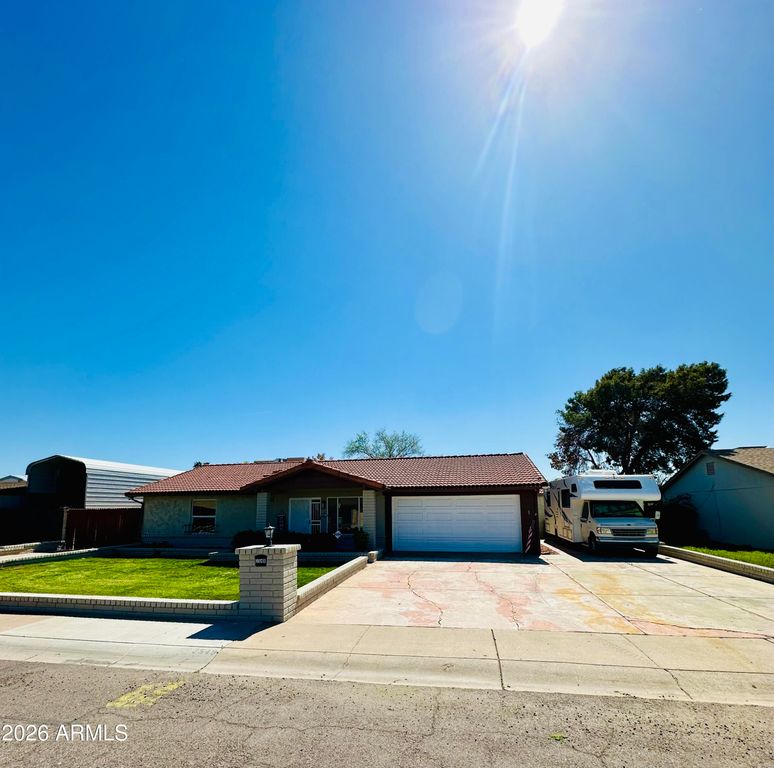 3549 W VOLTAIRE Avenue, Phoenix, AZ 85029