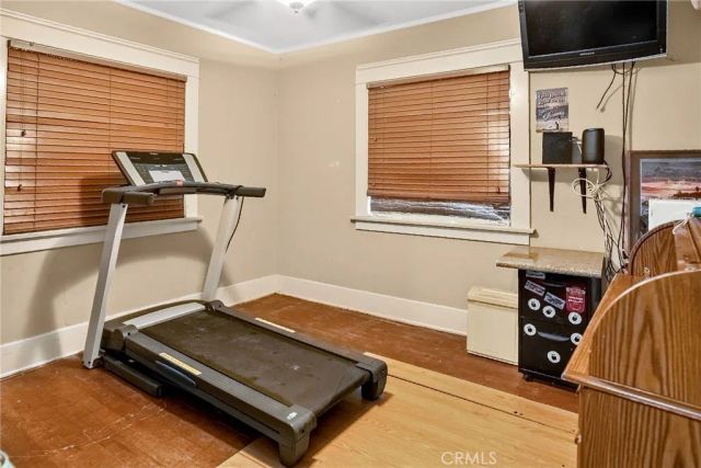 217 W Whiting, Fullerton, CA 92832