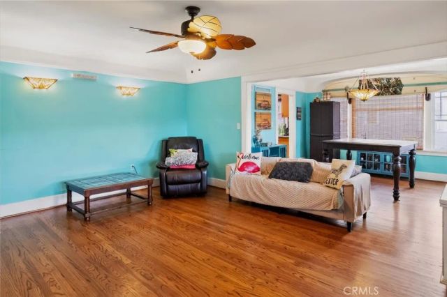 217 W Whiting, Fullerton, CA 92832
