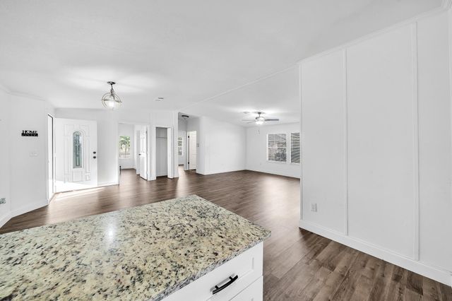 178 Summer Wind Trail, Palm Beach Gardens, FL 33410