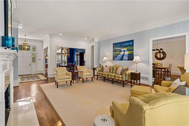 170 Helmsley Drive, Atlanta, GA 30327