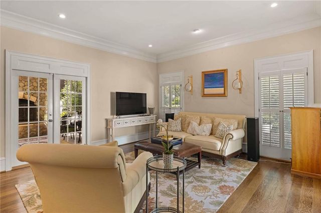 170 Helmsley Drive, Atlanta, GA 30327