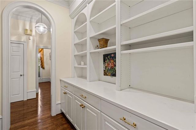170 Helmsley Drive, Atlanta, GA 30327
