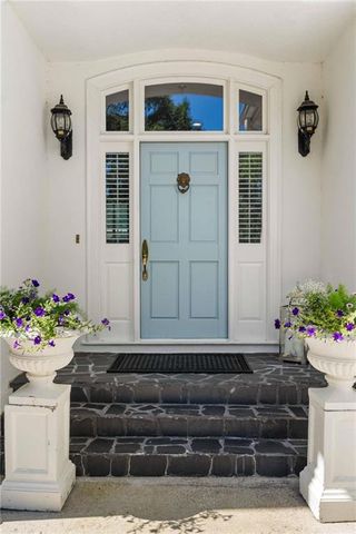 170 Helmsley Drive, Atlanta, GA 30327