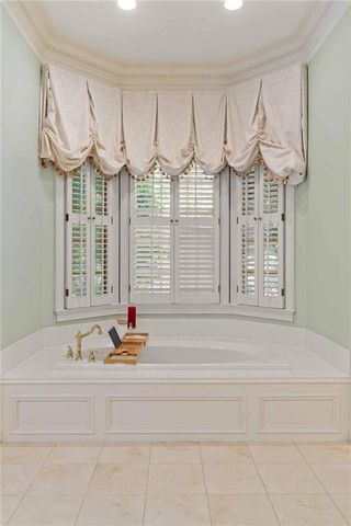 170 Helmsley Drive, Atlanta, GA 30327