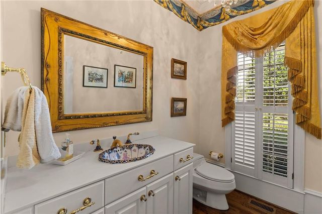 170 Helmsley Drive, Atlanta, GA 30327