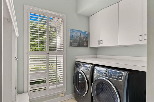 170 Helmsley Drive, Atlanta, GA 30327