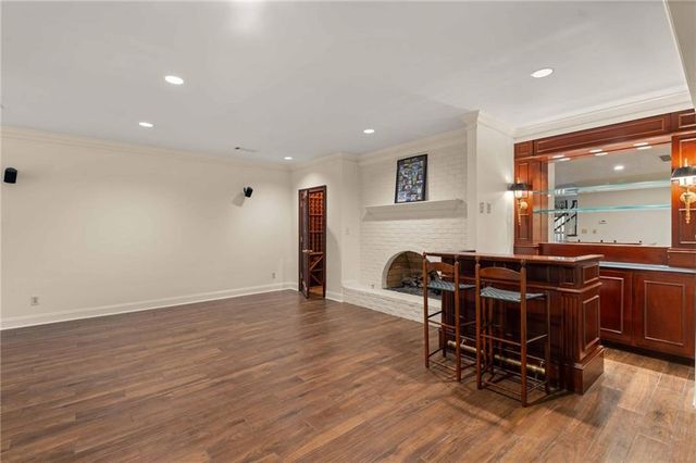 170 Helmsley Drive, Atlanta, GA 30327