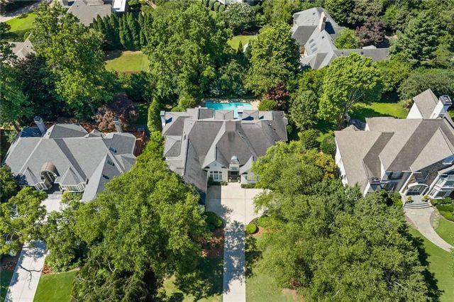 170 Helmsley Drive, Atlanta, GA 30327