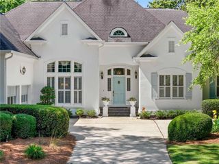 170 Helmsley Drive, Atlanta, GA 30327