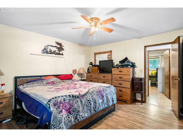 319 MONITOR Rd, Silverton, OR 97381