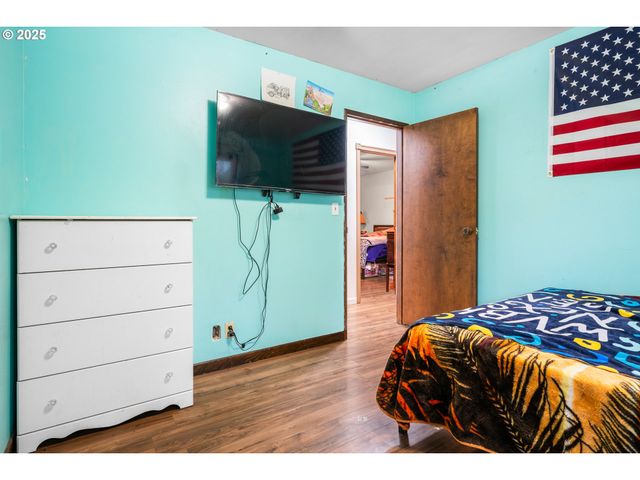 319 MONITOR Rd, Silverton, OR 97381