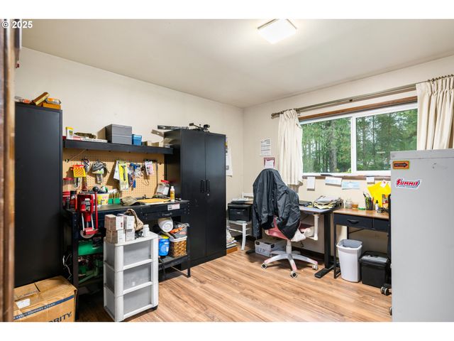 319 MONITOR Rd, Silverton, OR 97381