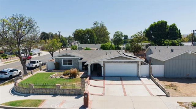 1396 Currant Avenue, Simi Valley, CA 93065