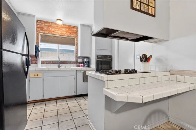 1396 Currant Avenue, Simi Valley, CA 93065