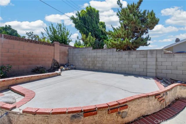 1396 Currant Avenue, Simi Valley, CA 93065