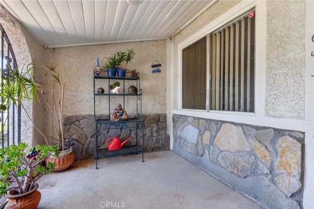 1396 Currant Avenue, Simi Valley, CA 93065