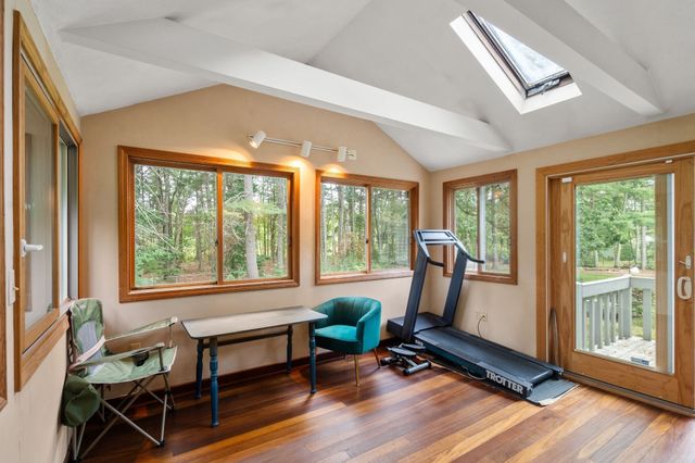 145 White Pond Rd, Hudson, MA 01749