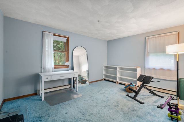 145 White Pond Rd, Hudson, MA 01749