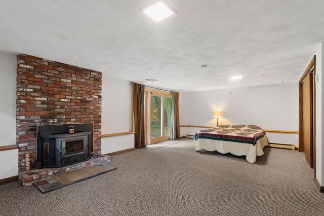 145 White Pond Rd, Hudson, MA 01749